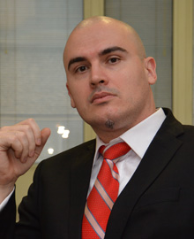 Dr. Peter Iliev